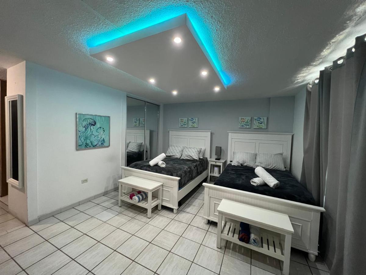 Isla Verde Puerto Rico, Two Full Beds 圣胡安 外观 照片